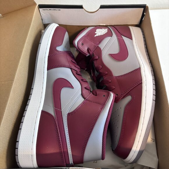 Nike Air Jordan 1 Mid Cherrywood Red White Men\'s size 13 NEW in BOX DQ8426-615 main image 7
